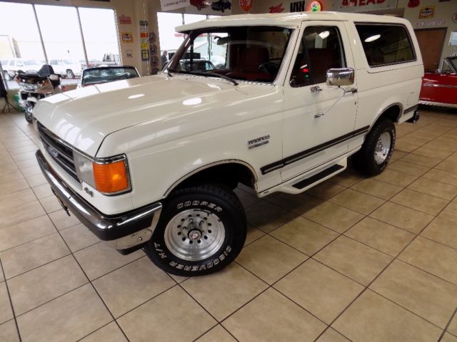 1988 Ford Bronco 4WD XLT