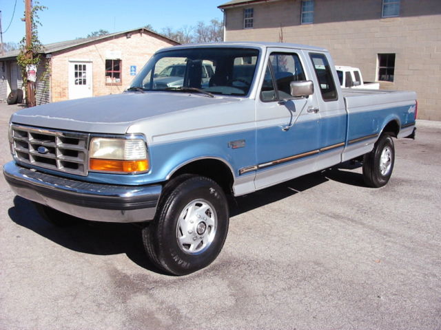 1992 Ford F-250 XLT Lariat Extended Cab Pickup 2-Door