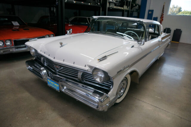 1957 Mercury Turnpike Cruiser --