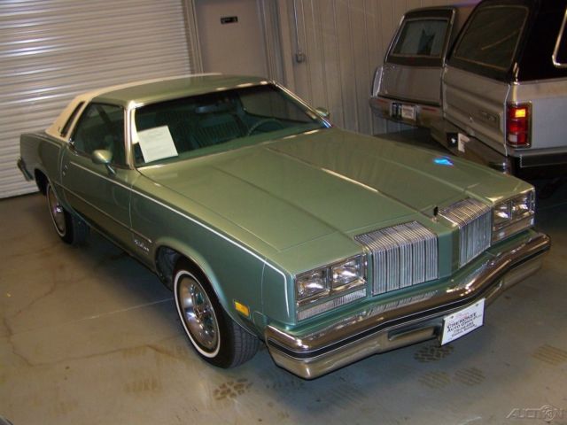 1977 Oldsmobile Cutlass SUPREME **SALE PENDING DO NOT USE BUY IT NOW**