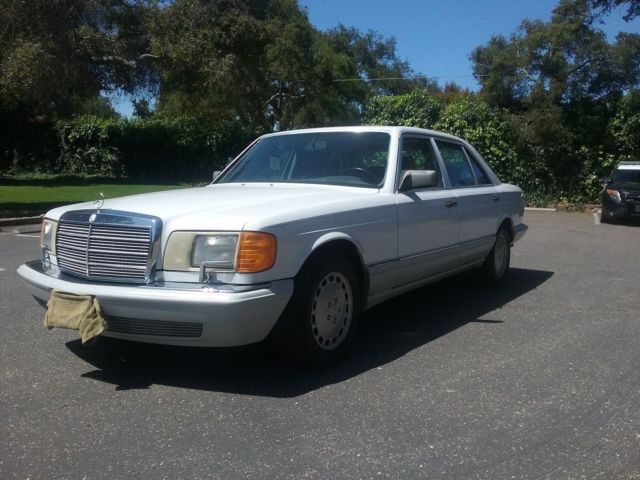 1990 Mercedes-Benz 500-Series Leather