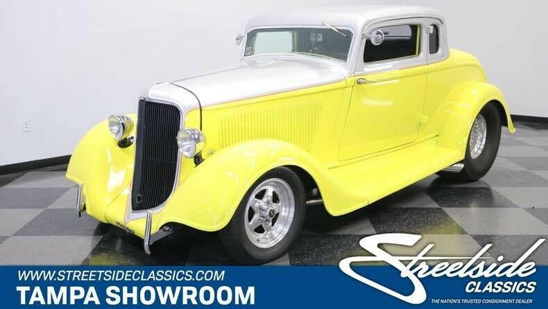 1934 Plymouth 5-Window Coupe