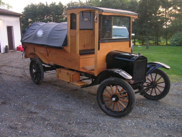 1915 Ford Model T --