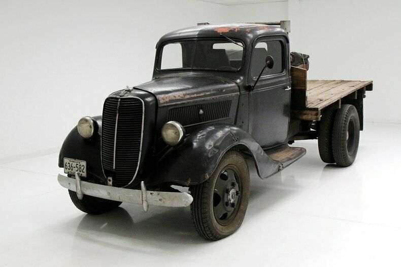 1937 Ford 1 1/2 Ton Flatbed Truck