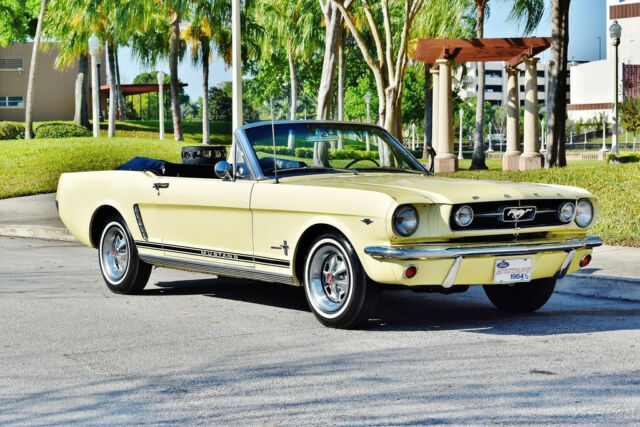 1965 Ford Mustang Convertible 4 Speed Manual, v-8  Center Console