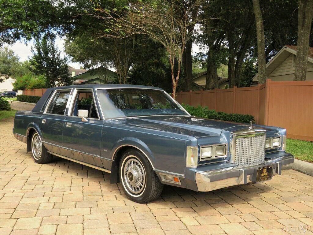 1985 Lincoln Town Car Gorgeous Survivor Low Miles Garage Kept
