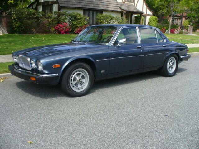 1987 Jaguar XJ6 BLUE