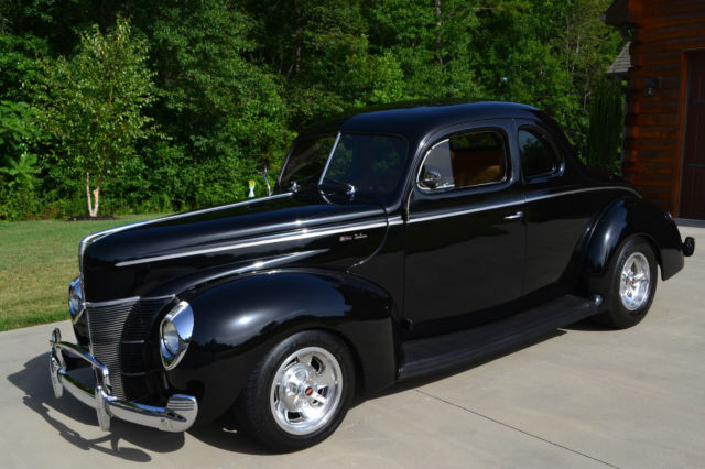 1940 Ford Opera COUPE