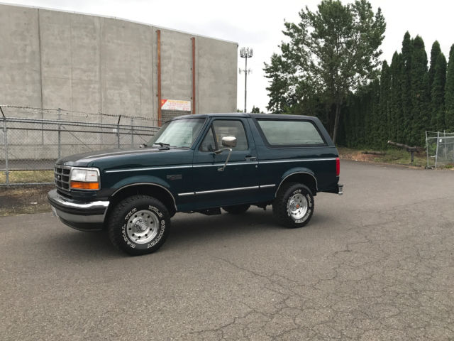 1994 Ford Bronco XLT Full Size 4WD Low Miles