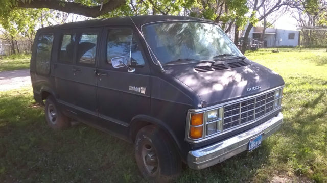 1985 Dodge Ram Van