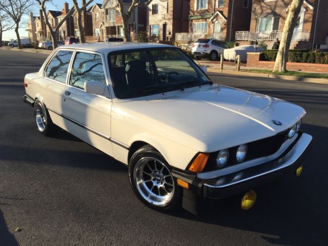 1983 BMW 3-Series iS