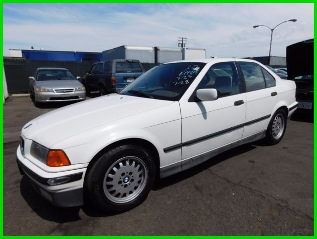 1993 BMW 3-Series i
