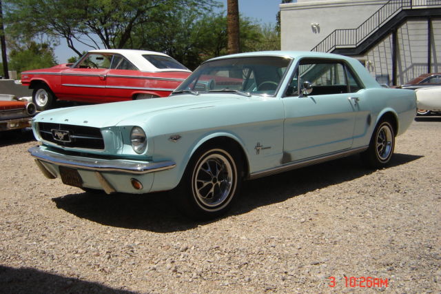 1965 Ford Mustang coupe