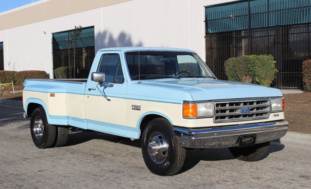 1987 Ford F-250 Dually 4x2, 100% Rust Free California truck