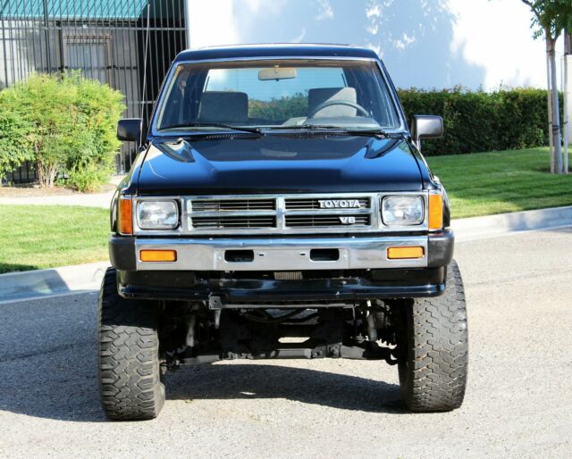 1989 Toyota 4Runner California SR5, 4x4 100% Rust Free(833)225-4227