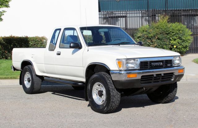 1990 Toyota Pickup 4x4 Ext Cab, Two Owner, California Original