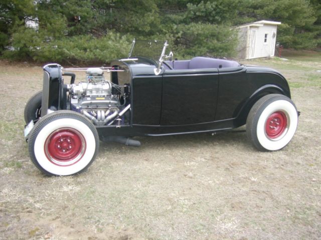 1932 Ford roadster deluxe