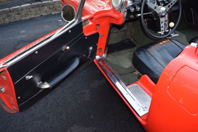 1960 Chevrolet Corvette red