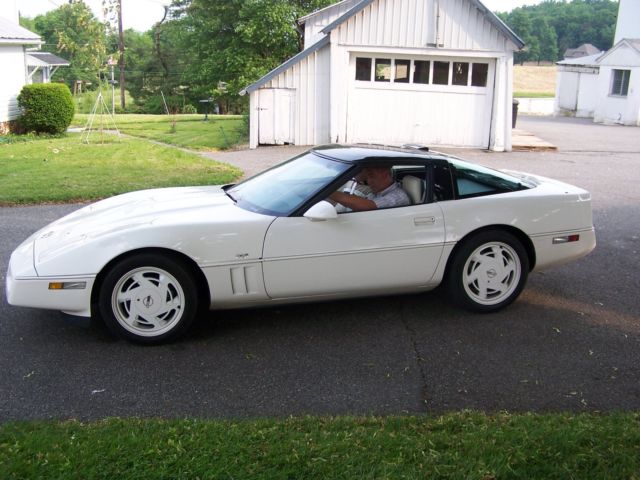 1988 Chevrolet Corvette 35 Anniversary Edition