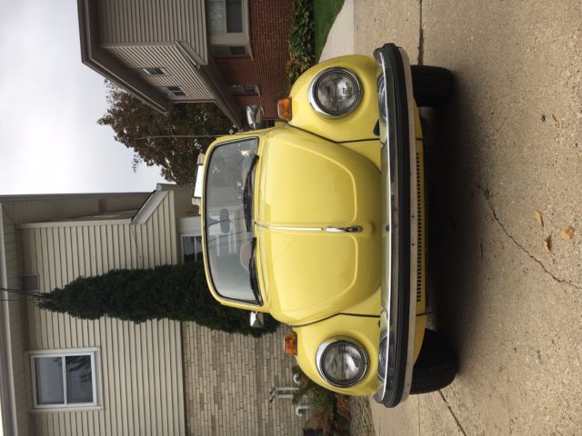 1979 Volkswagen Beetle - Classic Yellow