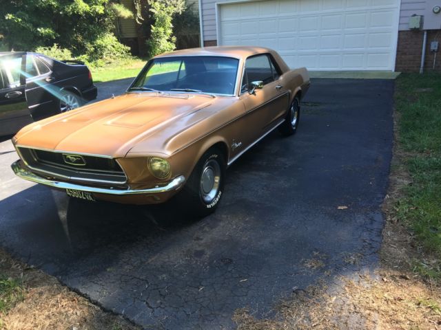 1968 Ford Mustang Standard