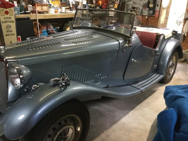 1952 MG T-Series silver