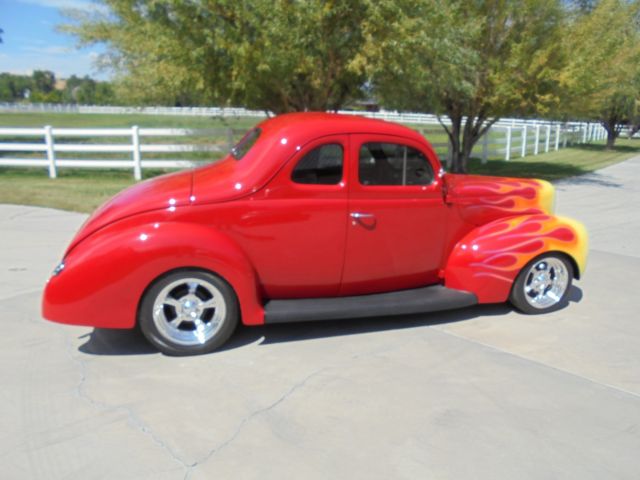 1940 Ford Deluxe Coupe none