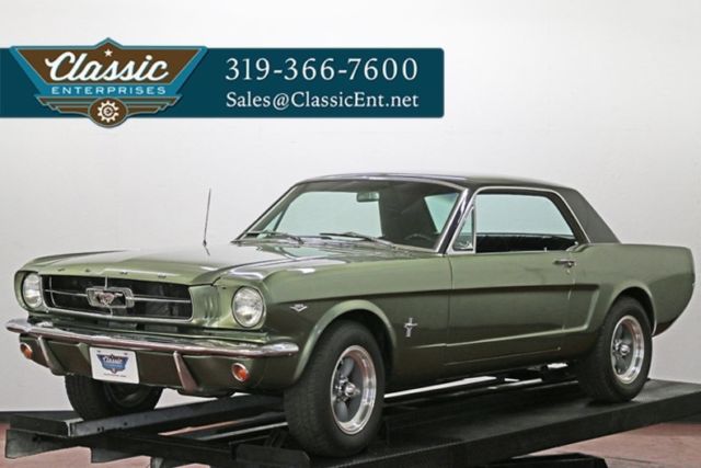 1965 Ford Mustang great cruising Pony Car with Muscle a car attitude