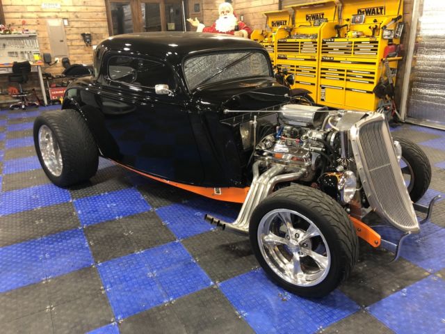 1933 Ford 3-Window Coupe Street Rod w/ Chopped Top