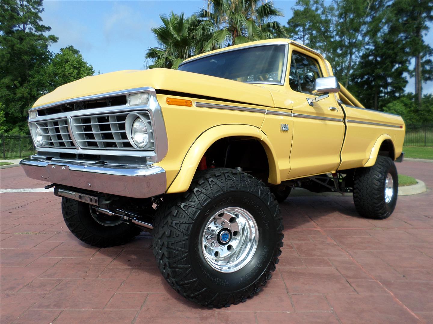1974 Ford F-250 Dump Bed