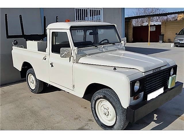 1992 Land Rover Defender TOW TRUCK