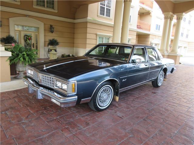 1985 Oldsmobile Eighty-Eight Delta 88 Royale Brougham
