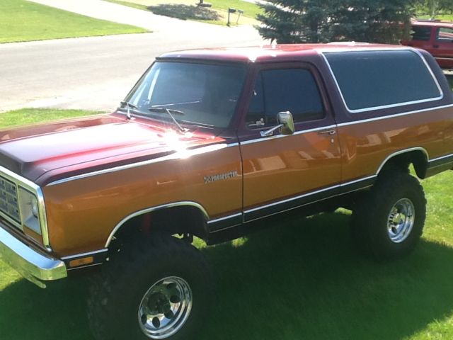 1985 Dodge Ramcharger Prosector