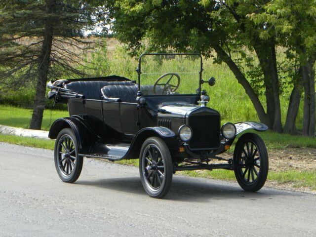 1921 Ford Model T Touring