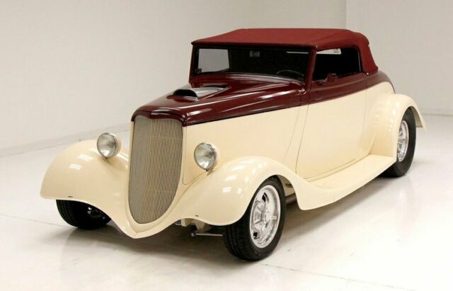 1934 Ford 40 Cabriolet