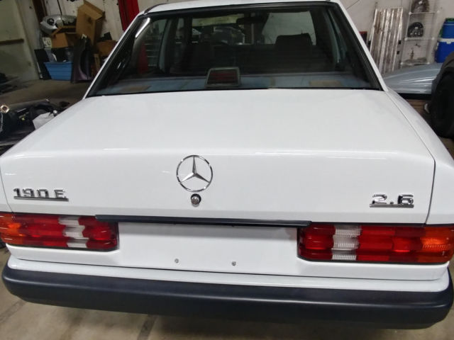 1989 Mercedes-Benz 190-Series premium