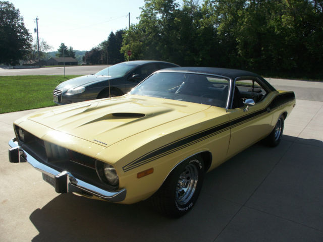 1974 Plymouth Barracuda coupe