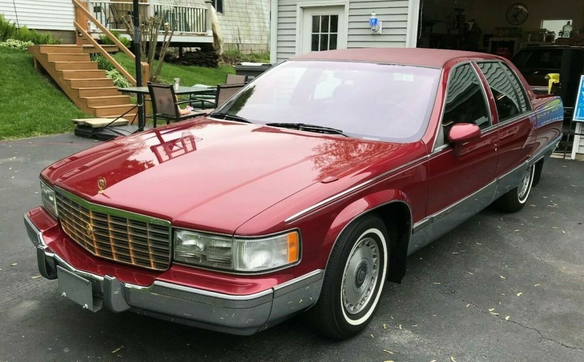 1994 Cadillac Fleetwood Gold package
