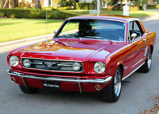 1966 Ford Mustang COUPE RESTOMOD - 5 SPEED - A/C - 53K MI