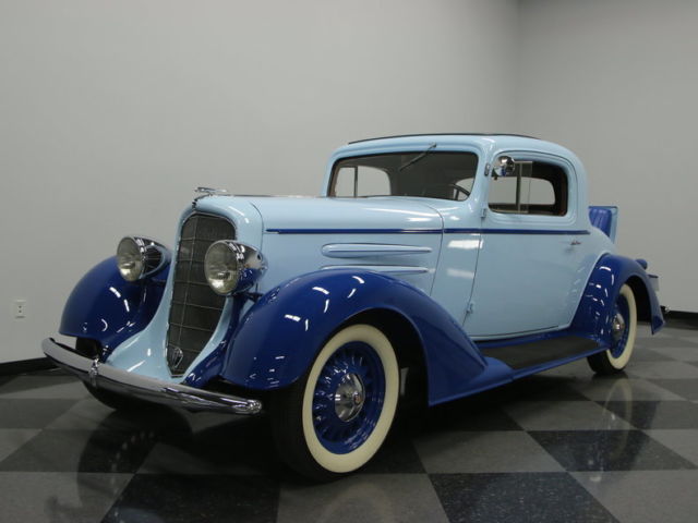 1933 Oldsmobile Sport Coupe