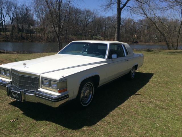 1984 Cadillac Fleetwood 2dr Coupe Br