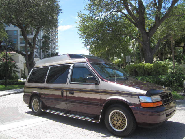 1994 Dodge Caravan Luxury High Top Conversion Van