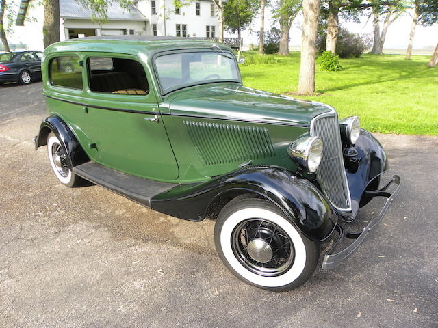 1933 Ford MODEL 40 TUDOR