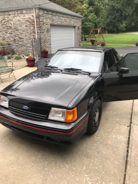 1988 Ford EXP Luxury