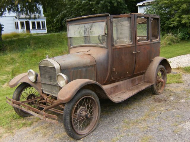 1926 Ford Model T fordor sedan