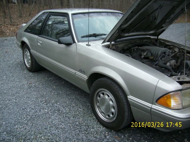 1989 Ford Mustang fox body hatchback