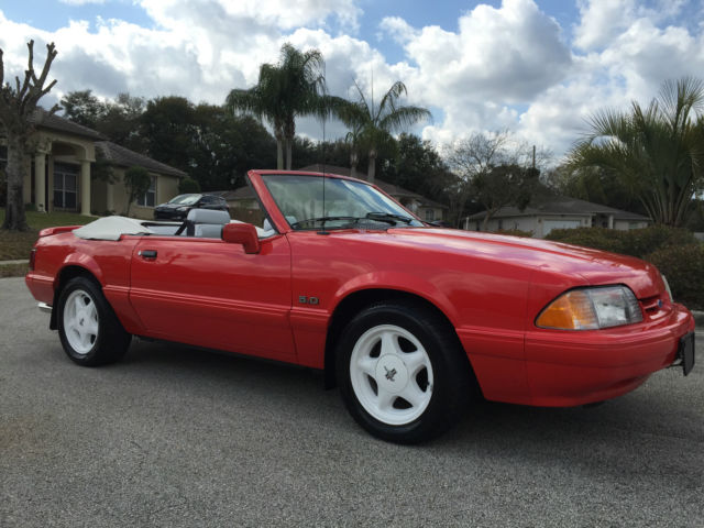 1992 Ford Mustang Feature Special Limited Edition