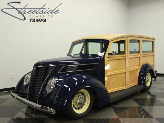 1937 Ford Woody Wagon