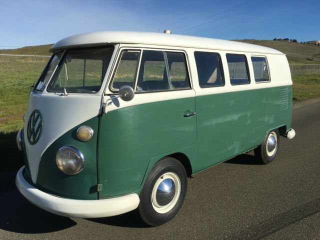 1967 Volkswagen Bus/Vanagon 5 Door Standard Microbus 2 Tone Paint