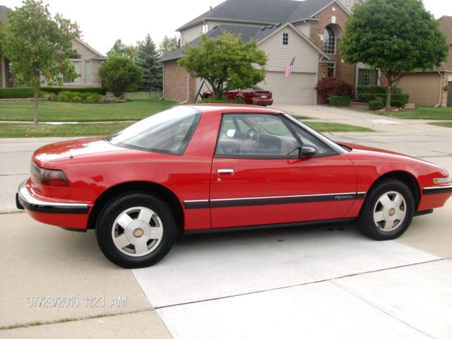 1990 Buick Reatta  3800 V6   RED  ROADSTER